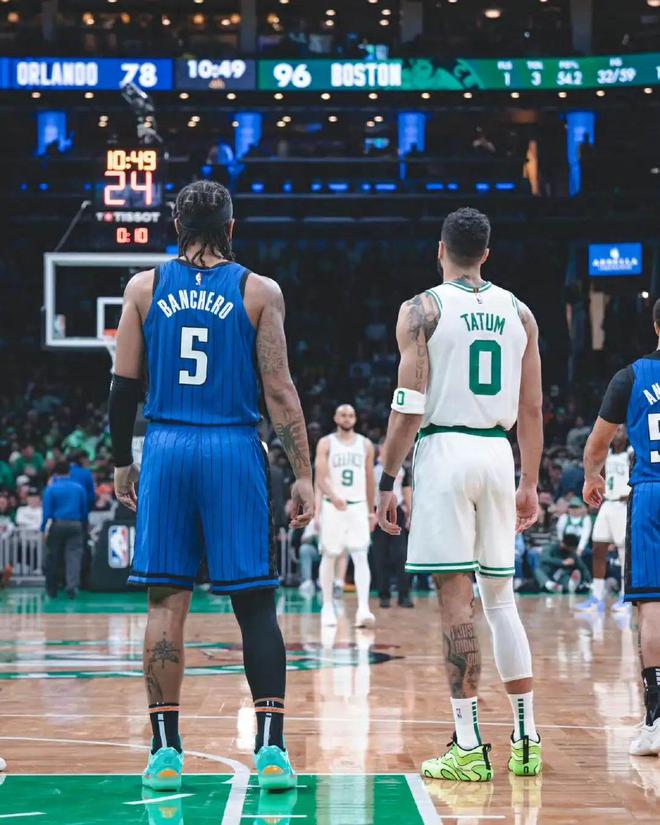 这几双鞋被低估了球盟会网站脚感!(图3) 这几双鞋被低估了球盟会网站脚感!(图3)