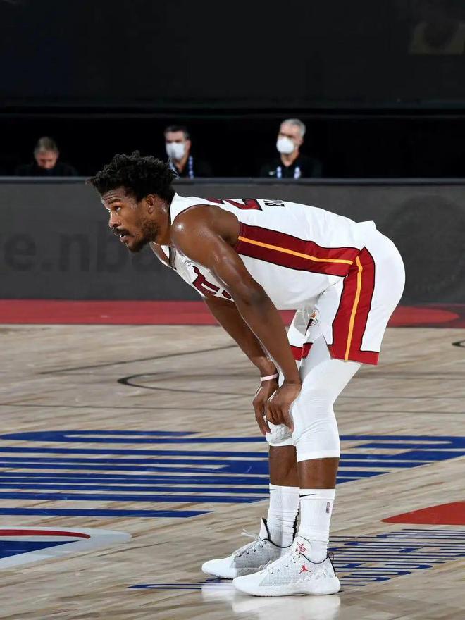 这几双鞋被低估了球盟会网站脚感!(图7) 这几双鞋被低估了球盟会网站脚感!(图7)